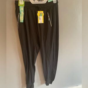 S/M Indero ultra soft black jogger.